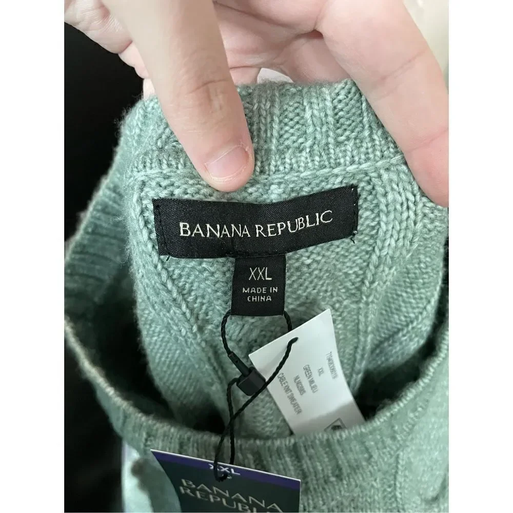 NWT Banana Republic Cable Knit Sweater in Green Milieu
